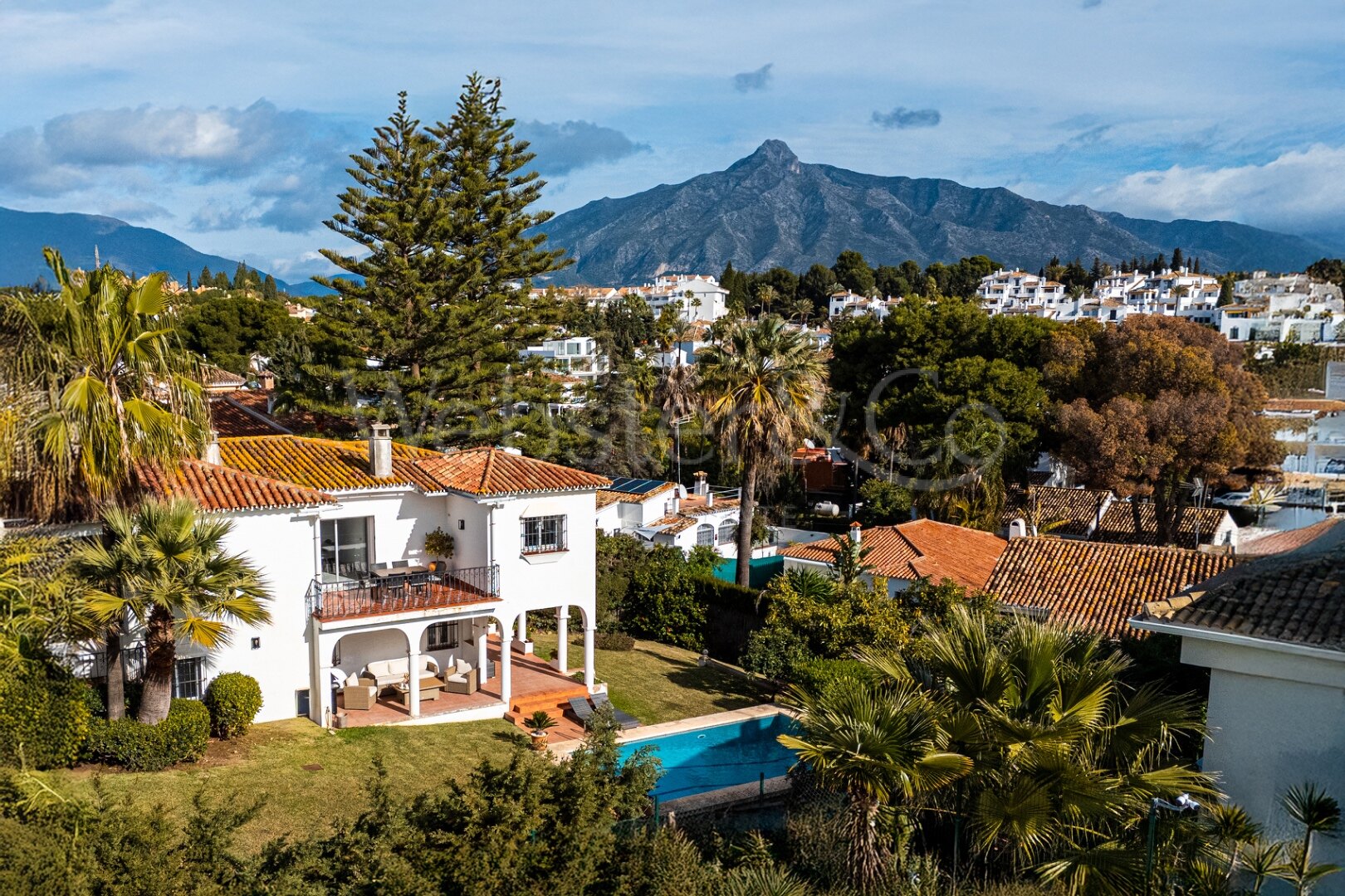 Villa Lucia - Light Filled Home, Nueva Andalucía