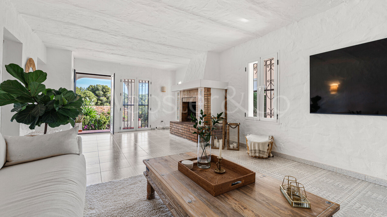 Villa Lucia - Light Filled Home, Nueva Andalucía