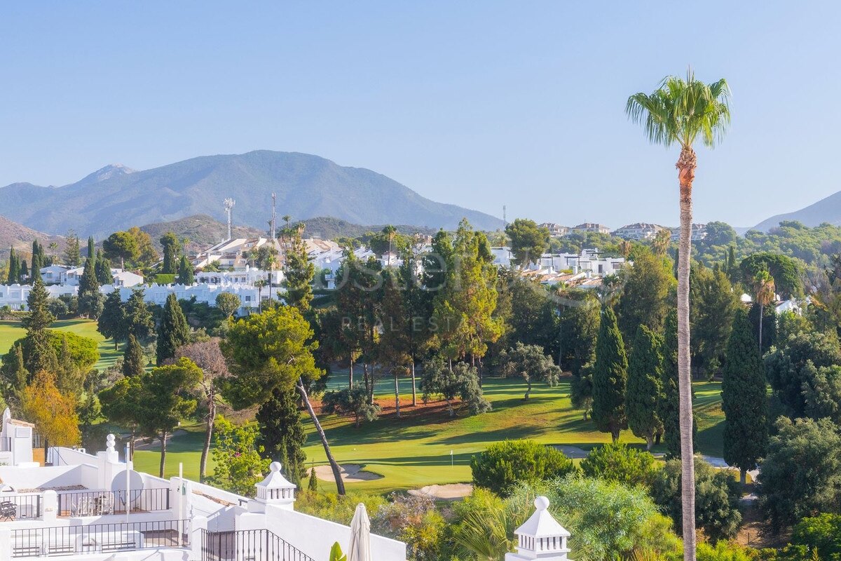 Townhouse Waterfall - Scenic Views in Aloha Pueblo