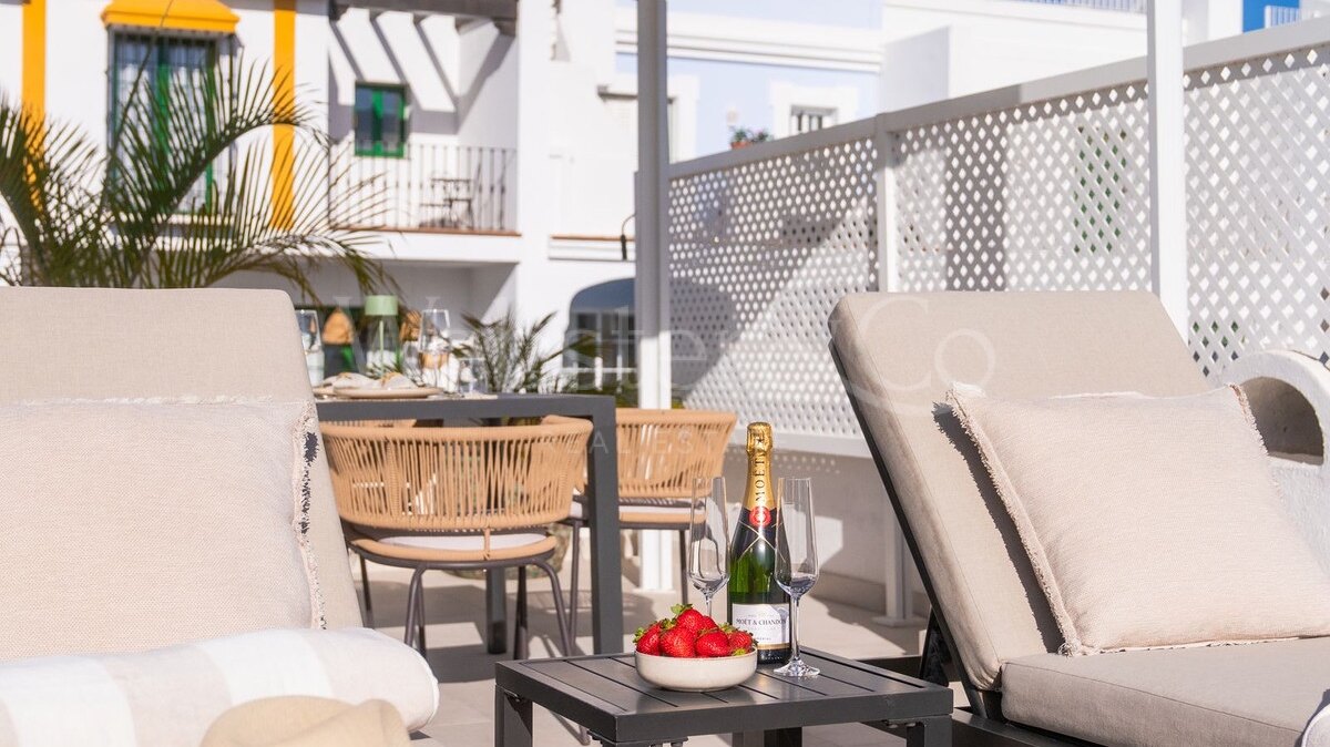 Townhouse Waterfall - Scenic Views in Aloha Pueblo