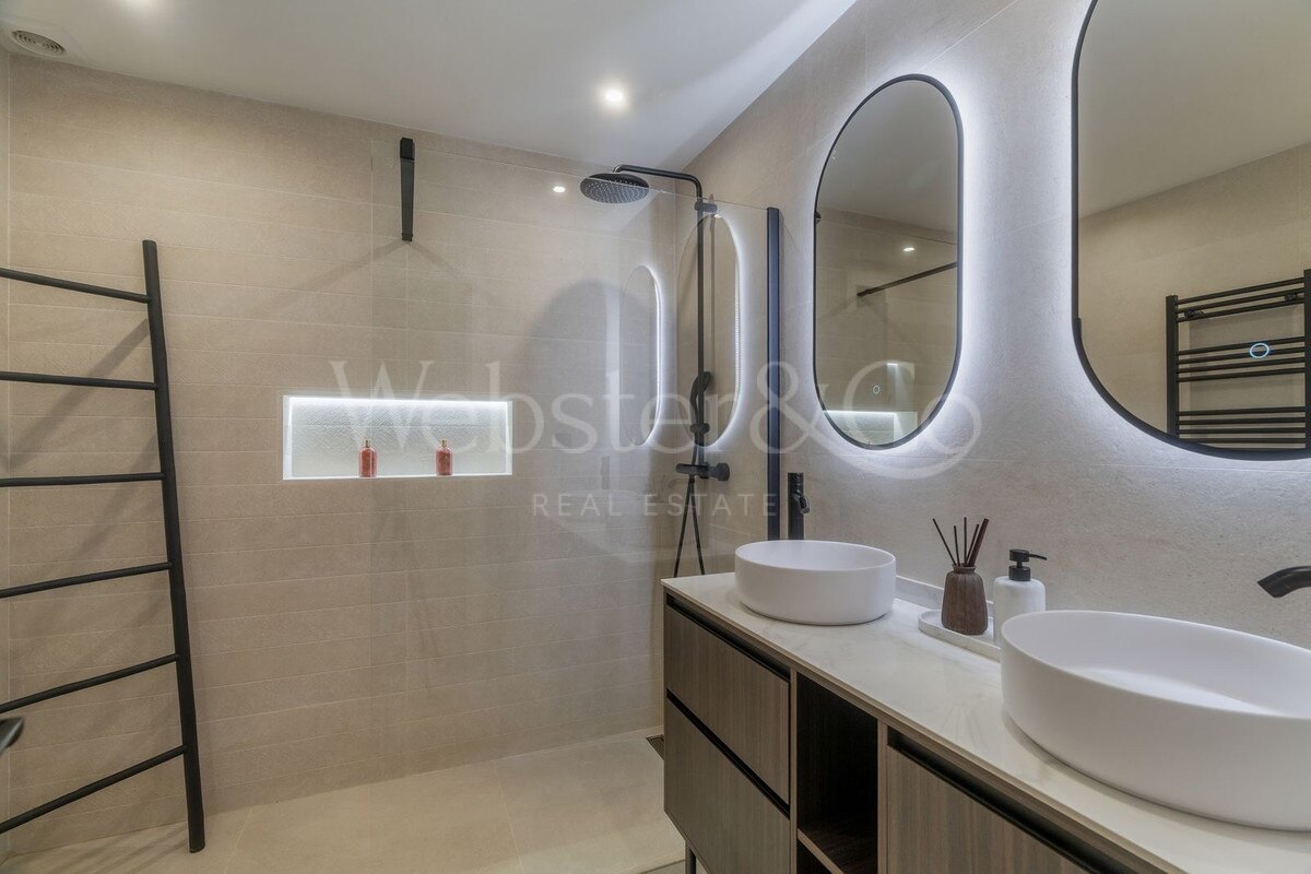 Townhouse Waterfall - Scenic Views in Aloha Pueblo