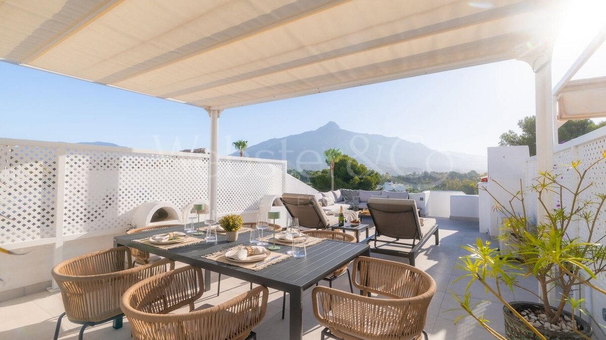 Townhouse Waterfall - Scenic Views in Aloha Pueblo