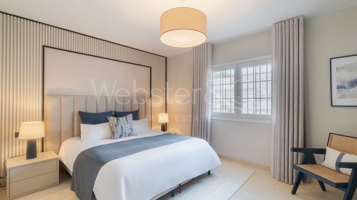 Townhouse Waterfall - Scenic Views in Aloha Pueblo