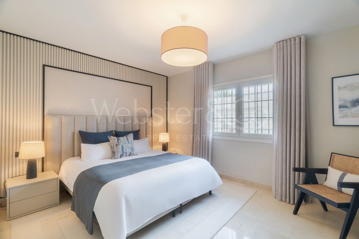 Townhouse Waterfall - Scenic Views in Aloha Pueblo