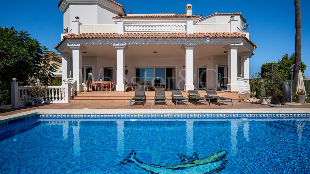 Casa Felix - Beautiful Family Home, Estepona