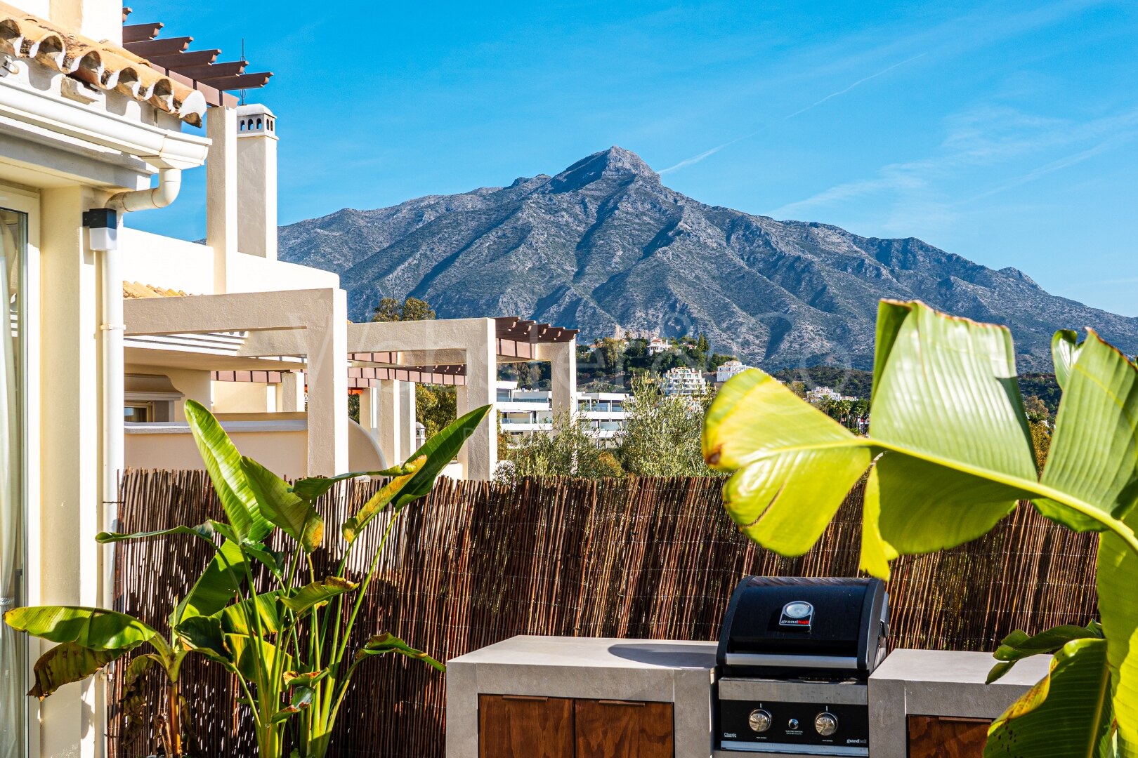 Apartment Gales II - Luxury Flat in Nueva Andalucia