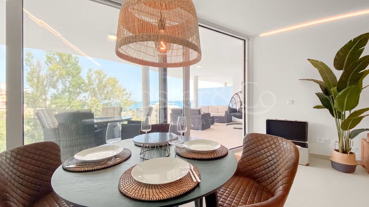 Apartment Las Olas - Beachside Comfort in Fuengirola