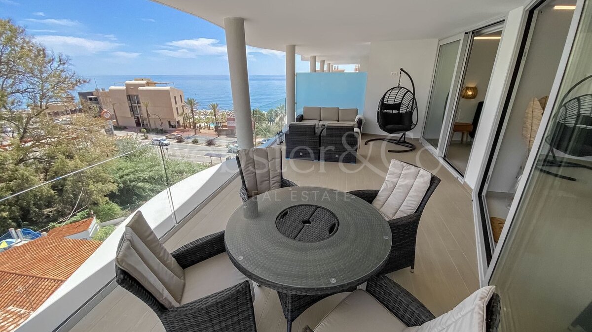 Apartment Las Olas - Beachside Comfort in Fuengirola