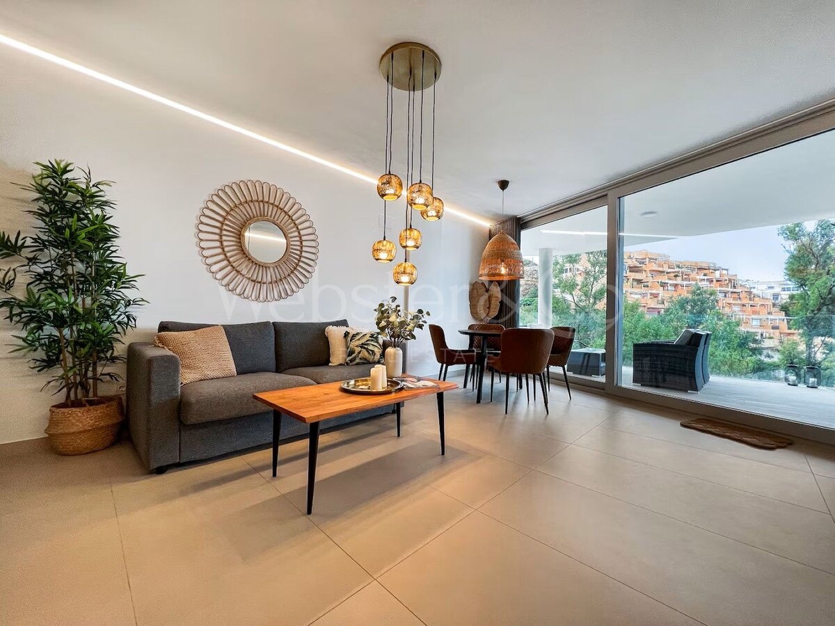 Apartment Las Olas - Beachside Comfort in Fuengirola