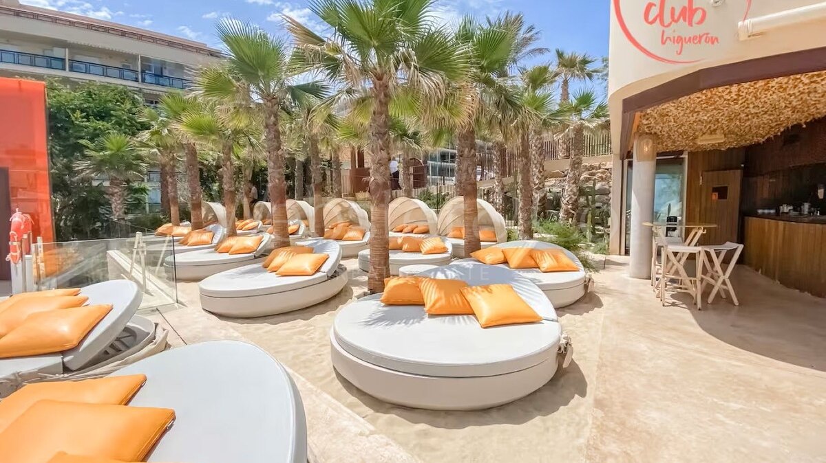 Apartment Las Olas - Beachside Comfort in Fuengirola