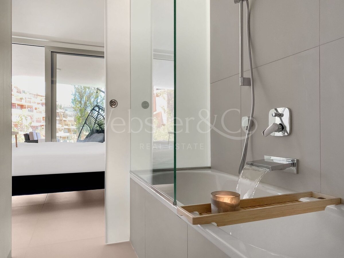 Apartment Las Olas - Beachside Comfort in Fuengirola