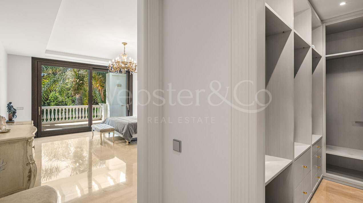 Maison Belle Mer - Timeless Beachside Home, Casasola