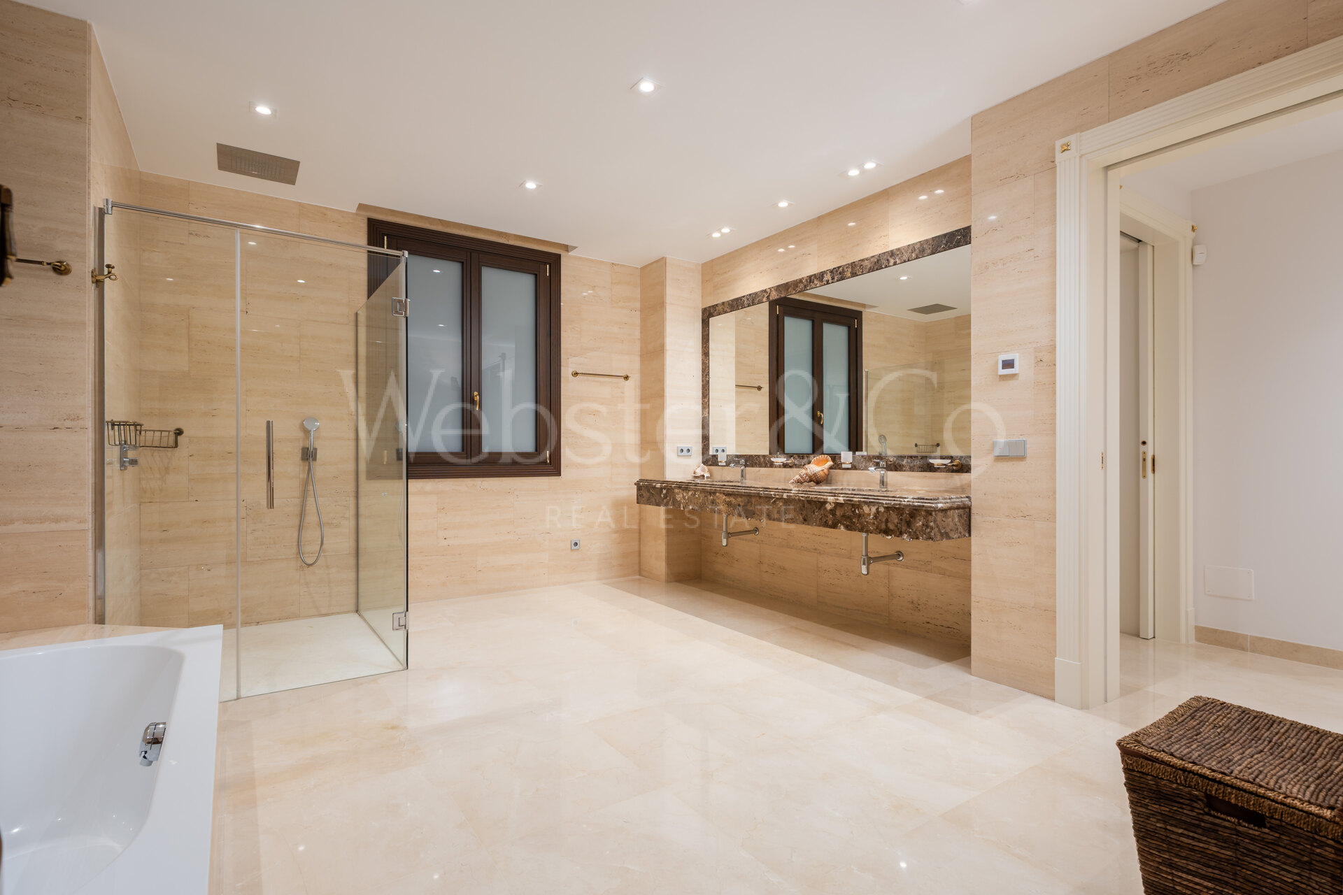 Maison Belle Mer - Timeless Beachside Home, Casasola