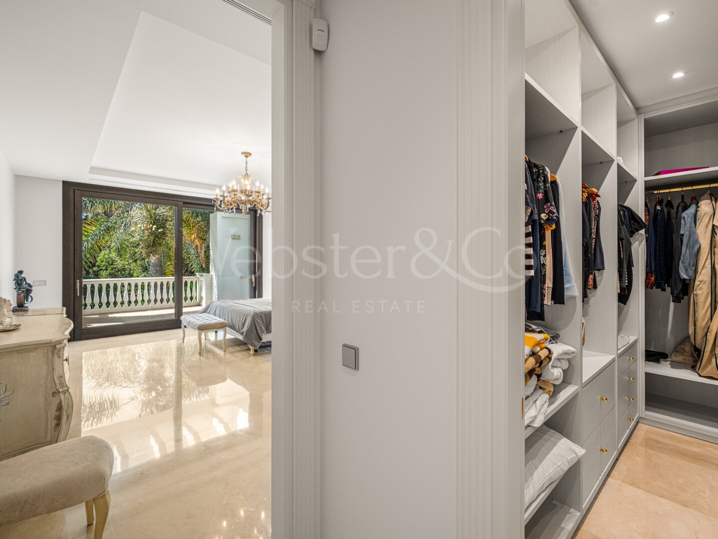 Maison Belle Mer - Timeless Beachside Home, Casasola