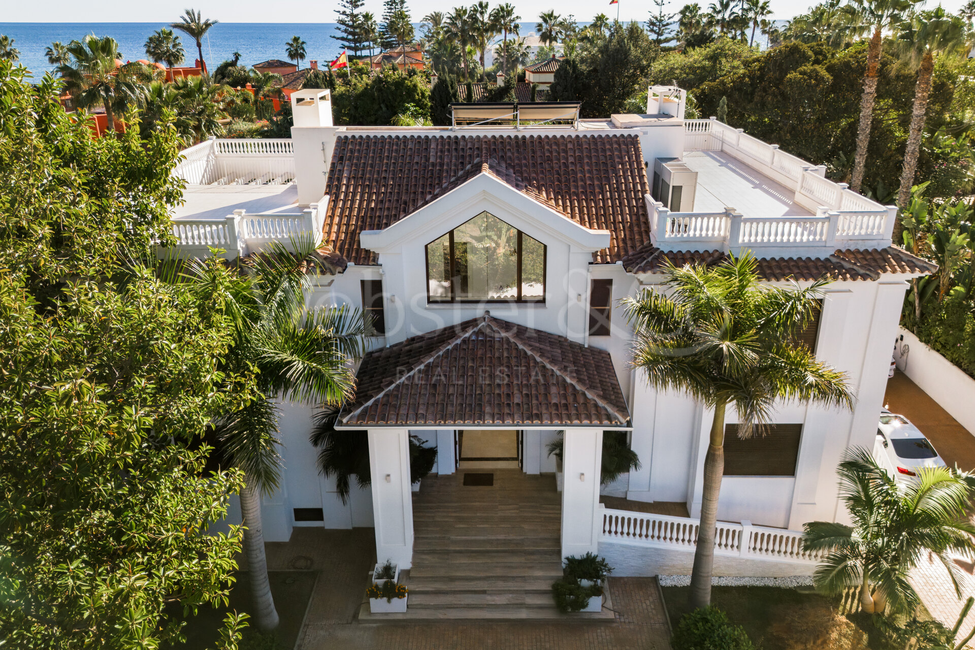 Maison Belle Mer - Timeless Beachside Home, Casasola