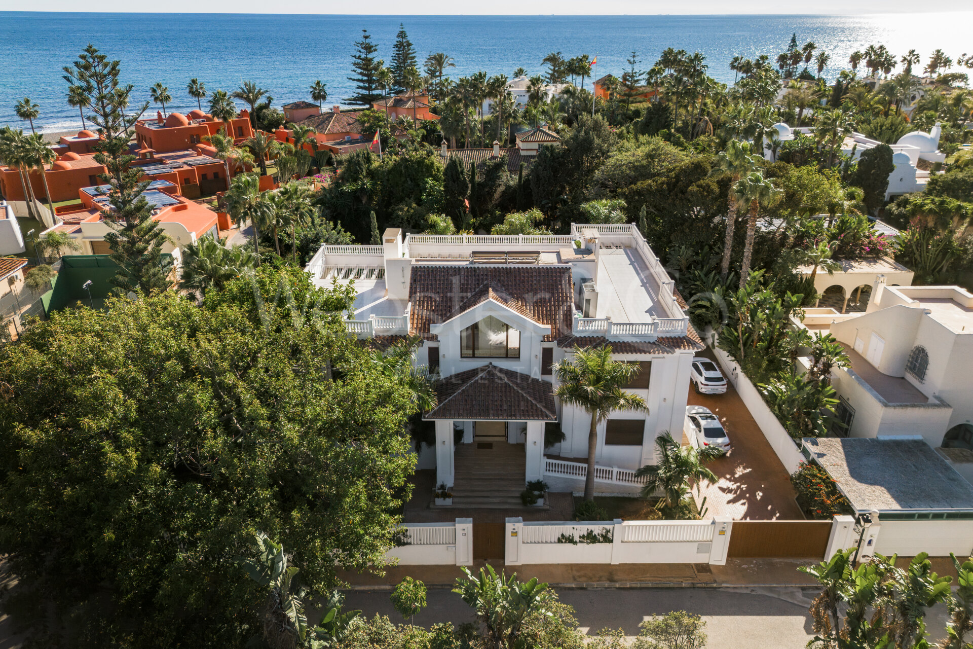 Maison Belle Mer - Timeless Beachside Home, Casasola