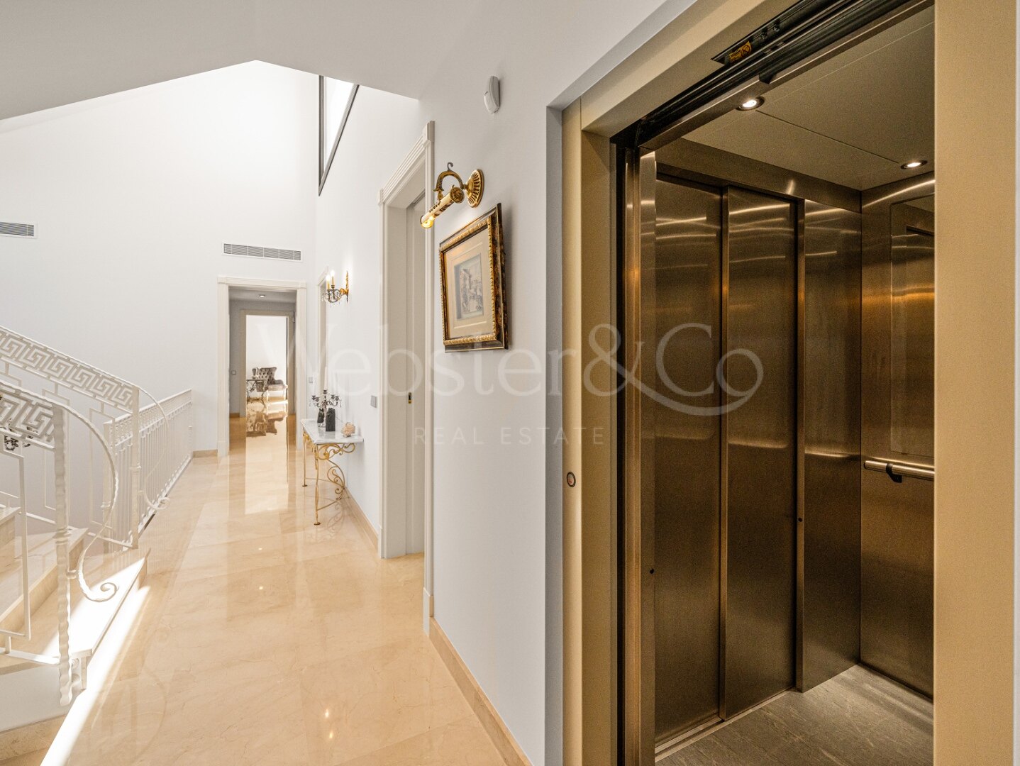 Maison Belle Mer - Timeless Beachside Home, Casasola