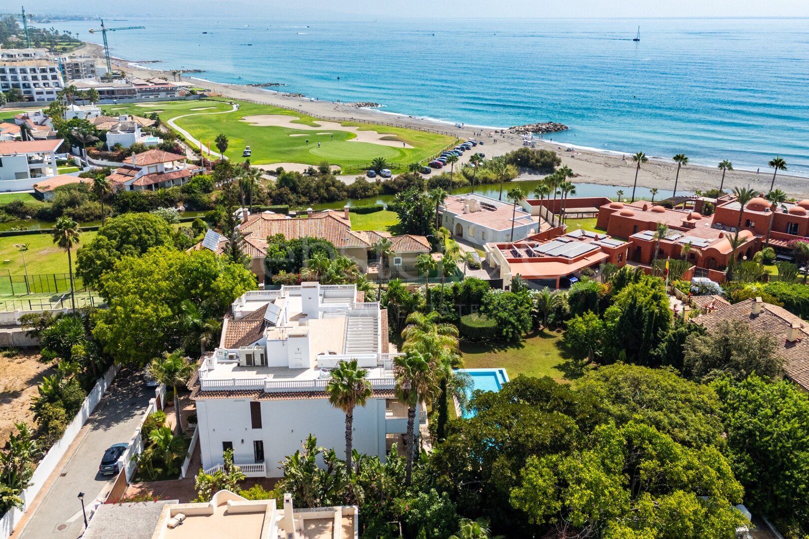 Maison Belle Mer - Timeless Beachside Home, Casasola