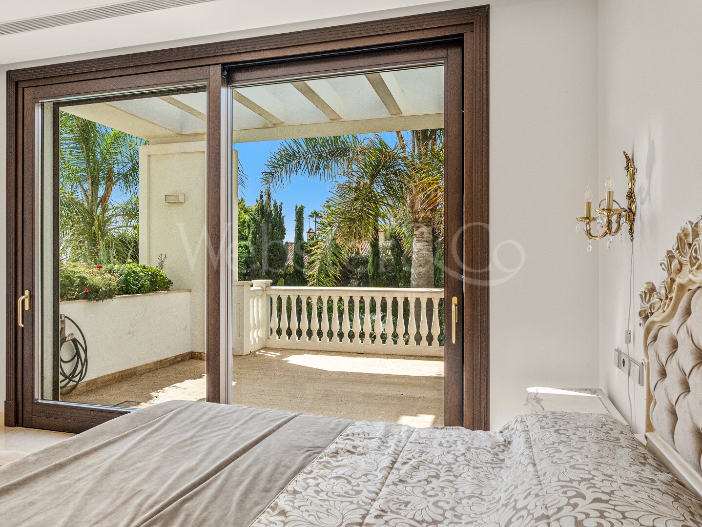 Maison Belle Mer - Timeless Beachside Home, Casasola
