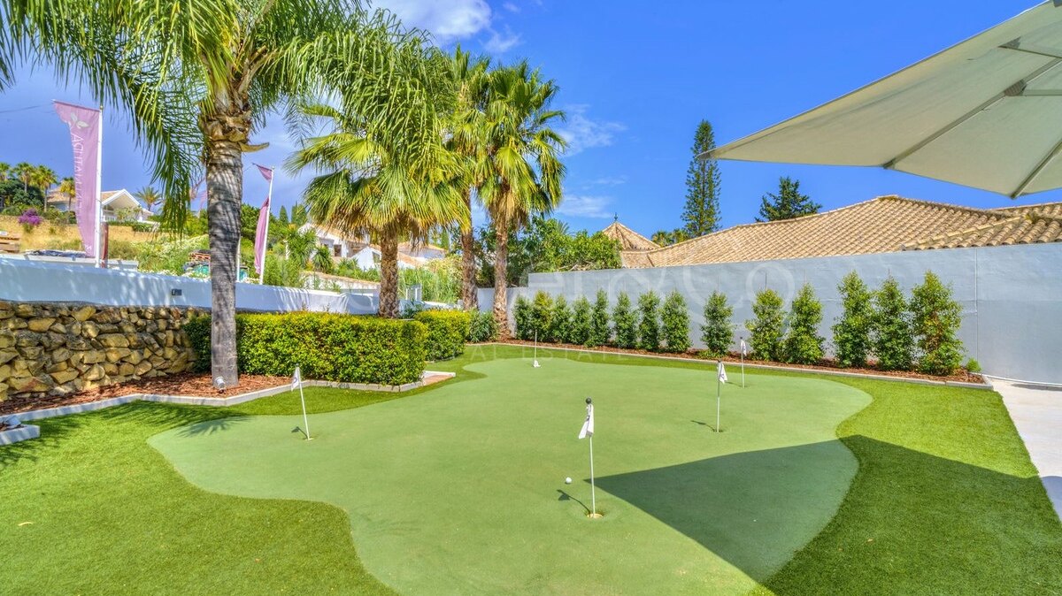 Villa Raffinato - Refined Home in Nueva Andalucia