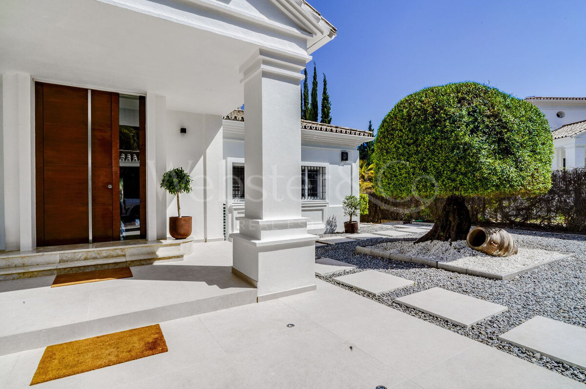 Villa Raffinato - Refined Home in Nueva Andalucia