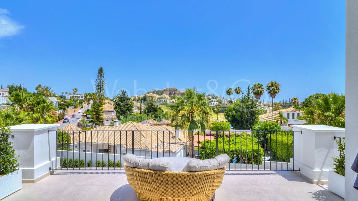 Villa Raffinato - Refined Home in Nueva Andalucia