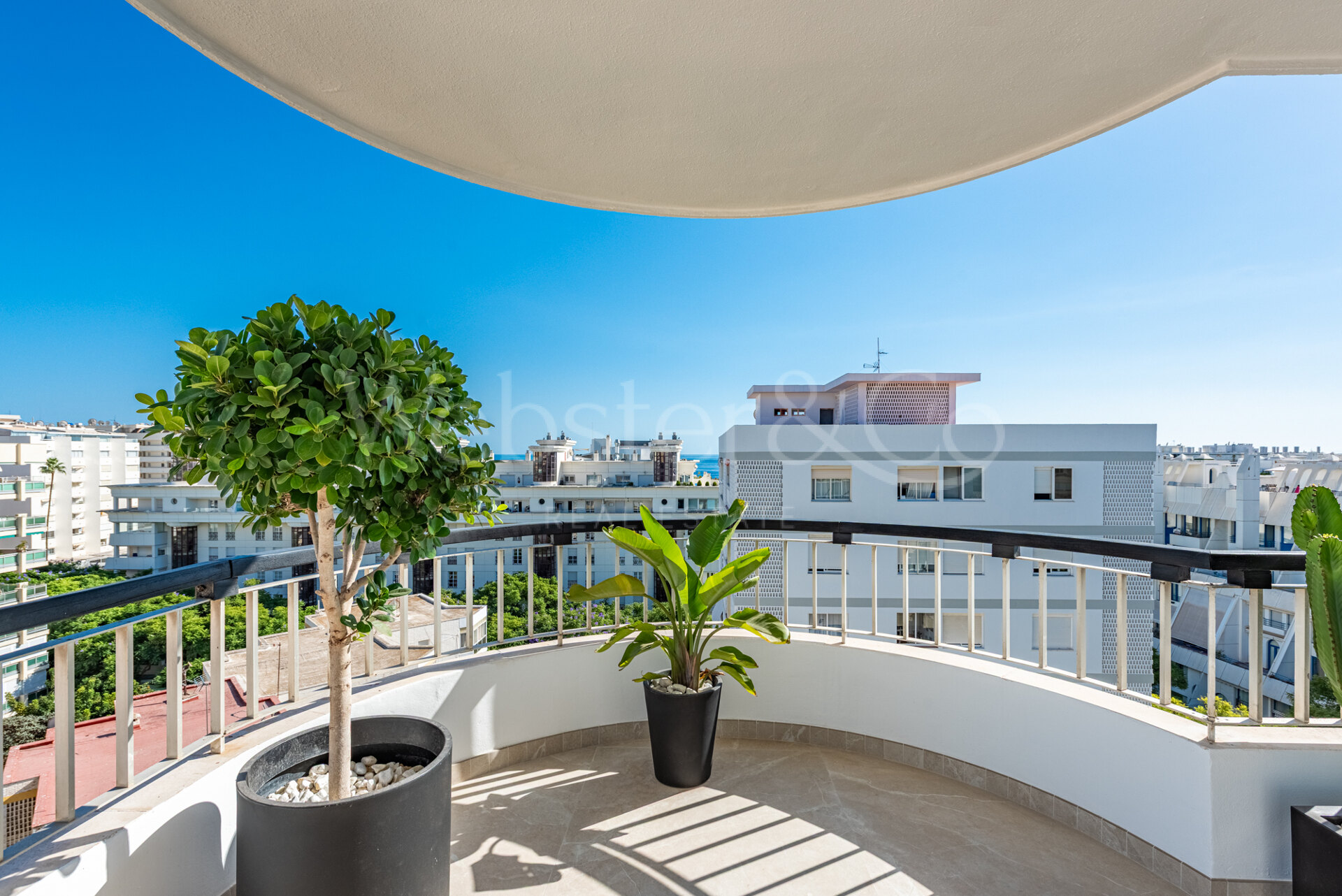Penthouse Marítimo - Refurbished Home in Marbella
