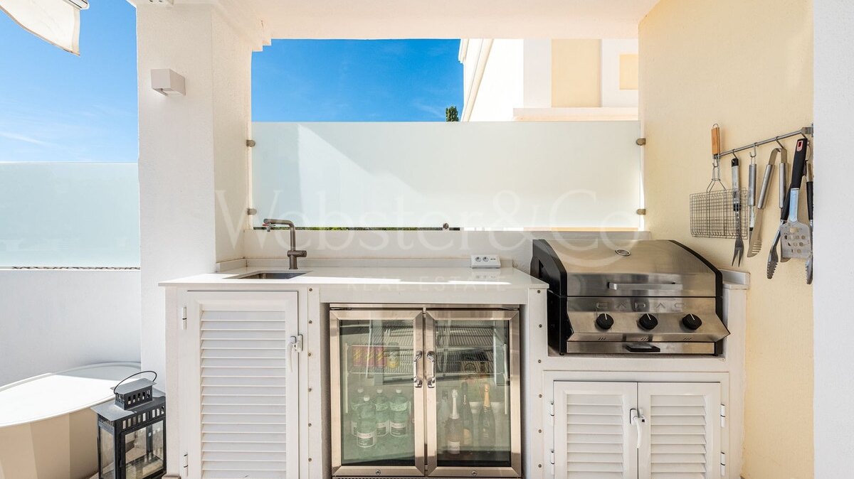 Townhouse Geranium - Renovated Luxury in Aloha