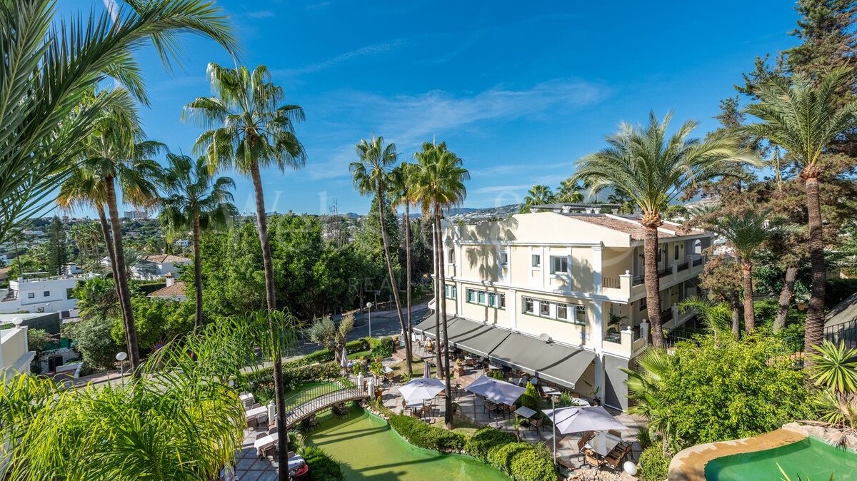 Townhouse Geranium - Renovated Luxury in Aloha