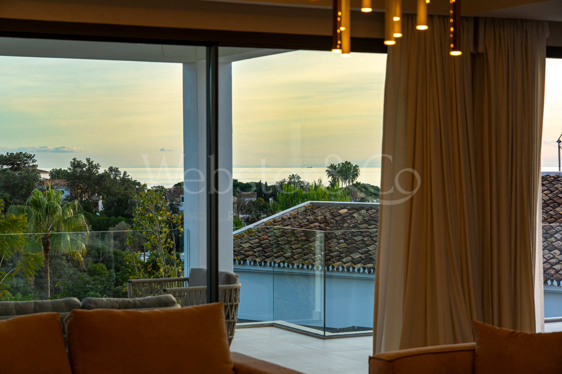 Villa Caluna - Refurbished Luxury Home, El Rosario