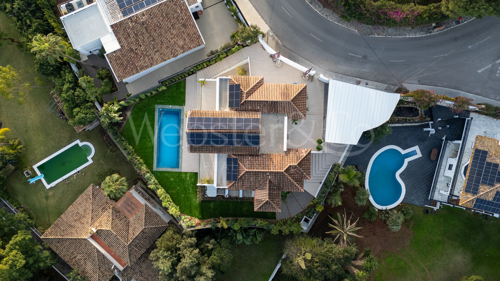 Villa Caluna - Refurbished Luxury Home, El Rosario