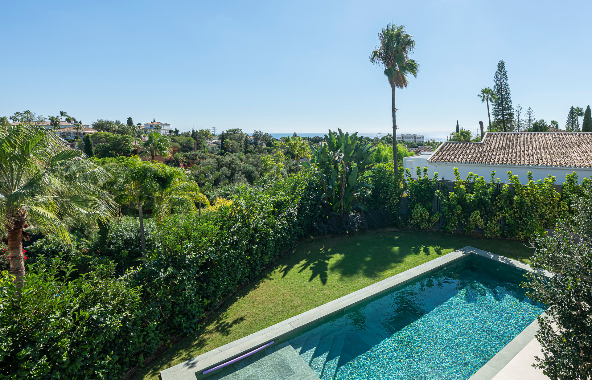 Villa Caluna - Refurbished Luxury Home, El Rosario