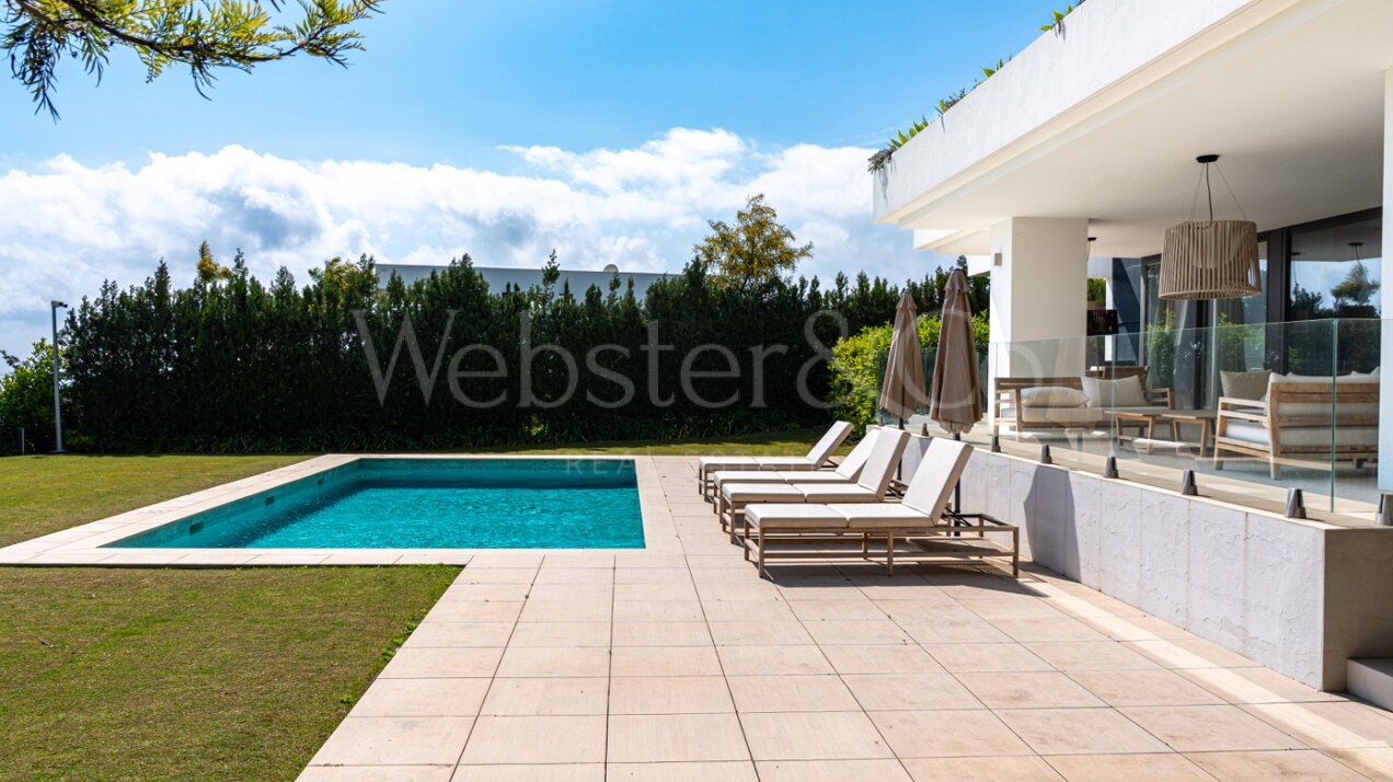 Villa Benvano – Exquisite Home in Los Flamingos