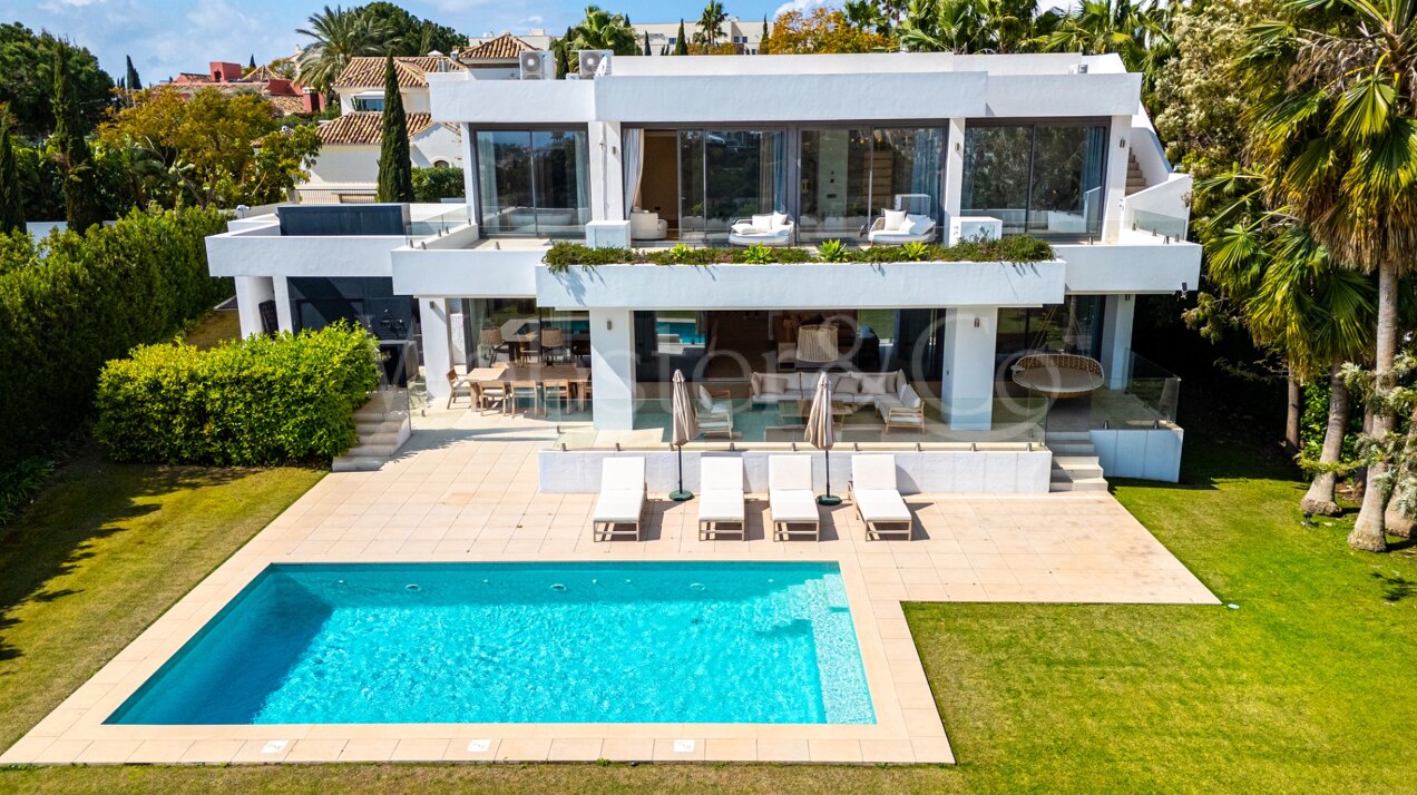 Villa Benvano – Exquisite Home in Los Flamingos