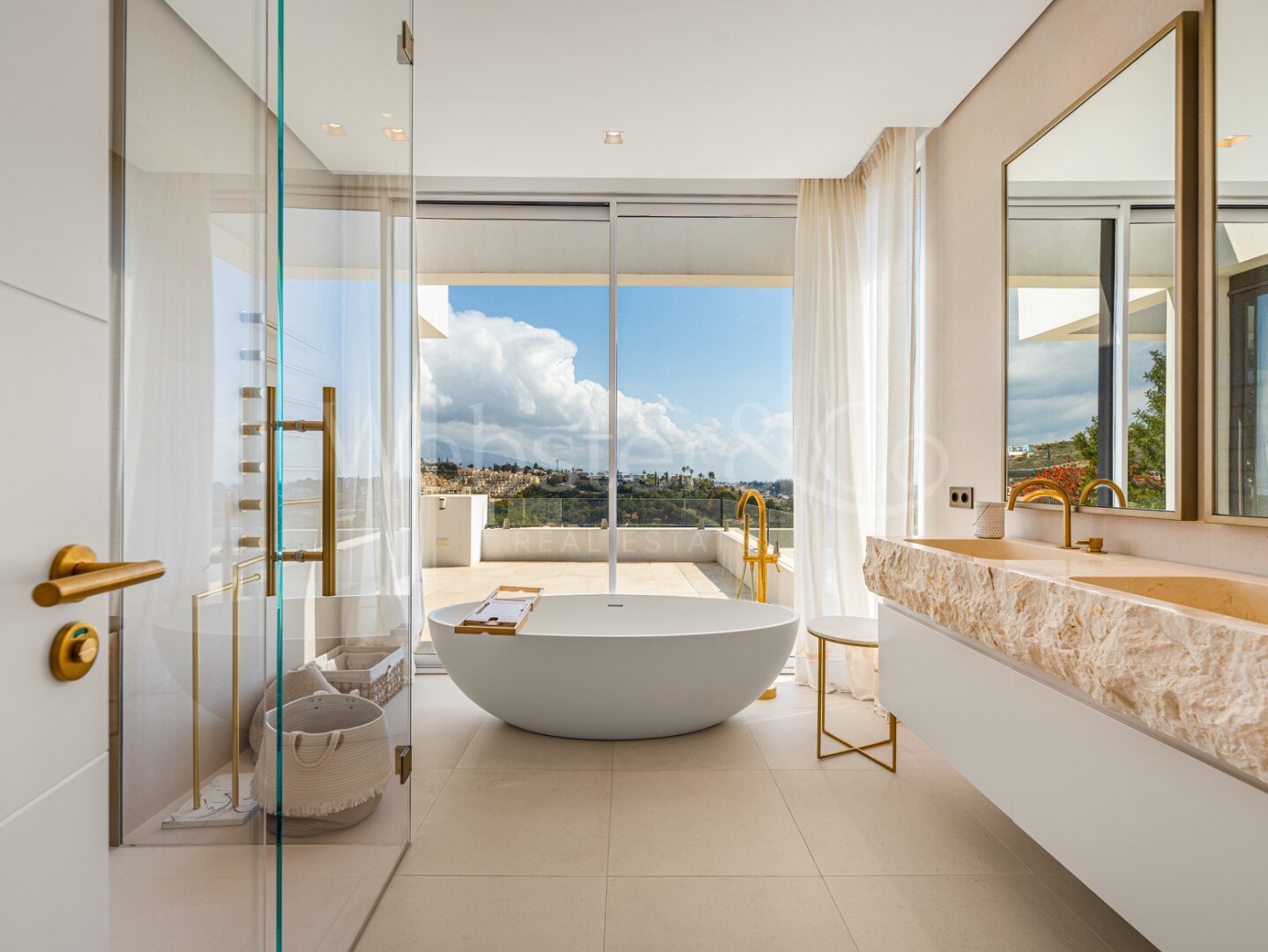 Villa Benvano – Exquisite Home in Los Flamingos