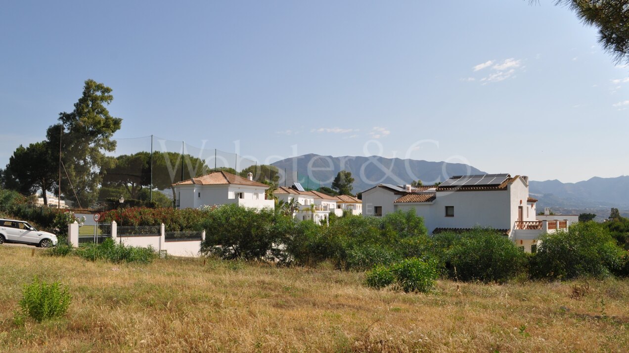 Villa Entrelagos I - Golf Front Luxury, Mijas