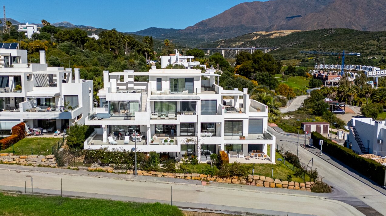 Apartment Vaquero - Golf Front Luxury in Estepona