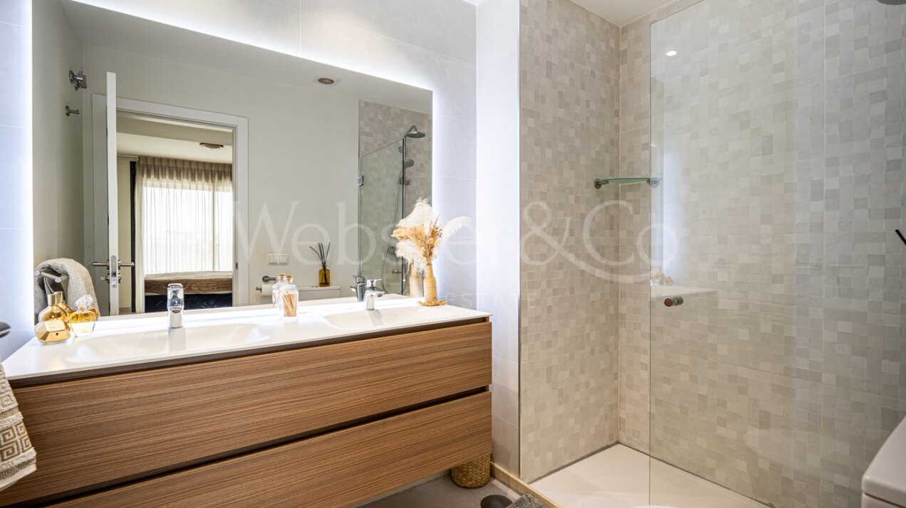 Apartment Vaquero - Golf Front Luxury in Estepona