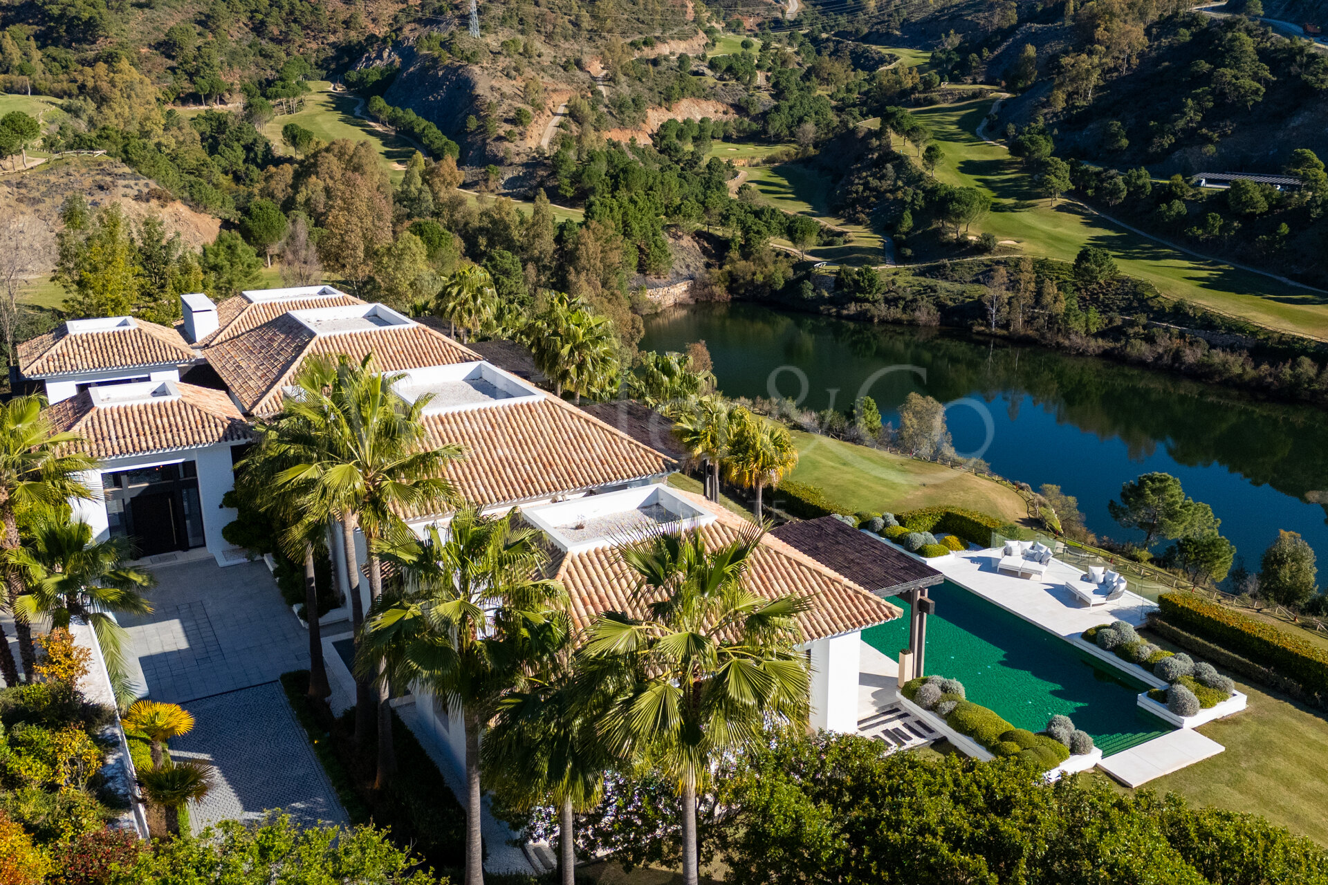 Villa Capriccio - Frontline Golf Villa in La Zagaleta