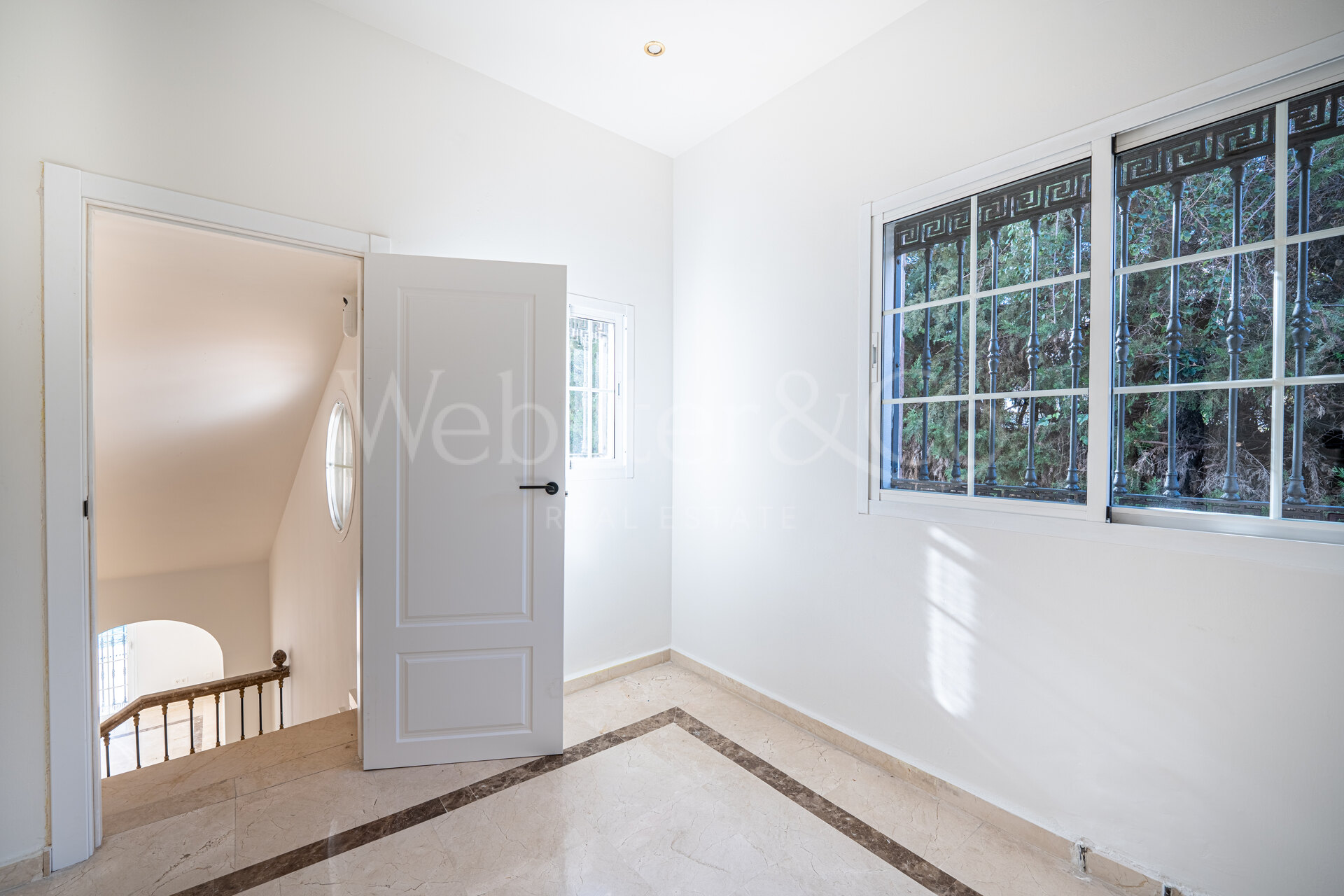 Villa Monte Luz - Golf Side Home, Nueva Andalucía