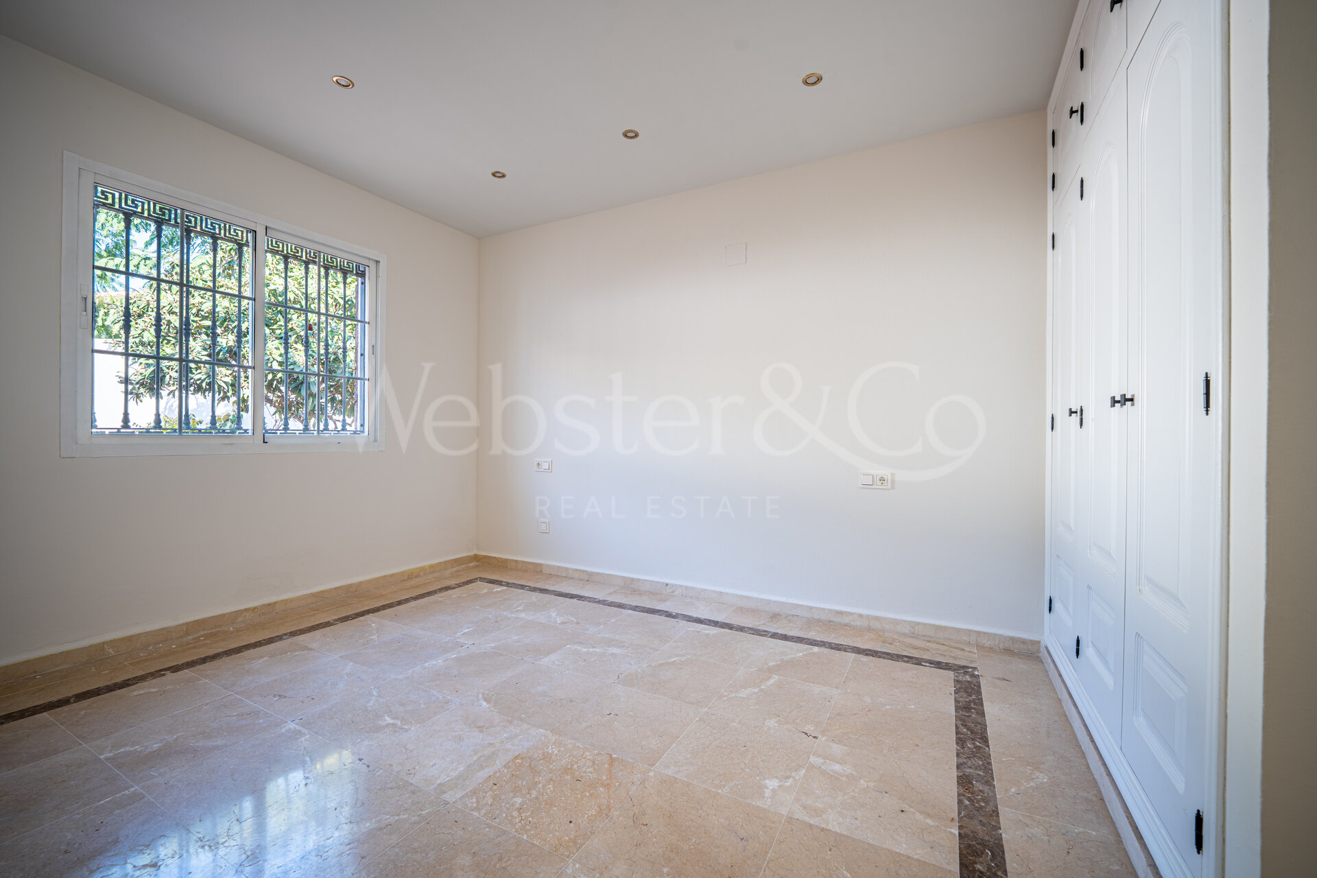 Villa Monte Luz - Golf Side Home, Nueva Andalucía