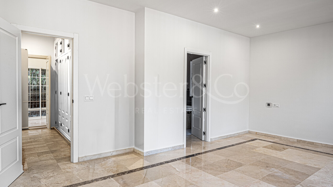 Villa Monte Luz - Golf Side Home, Nueva Andalucía