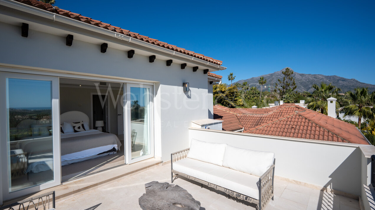 Villa Valora - Golf Front Luxury in Nueva Andalucia
