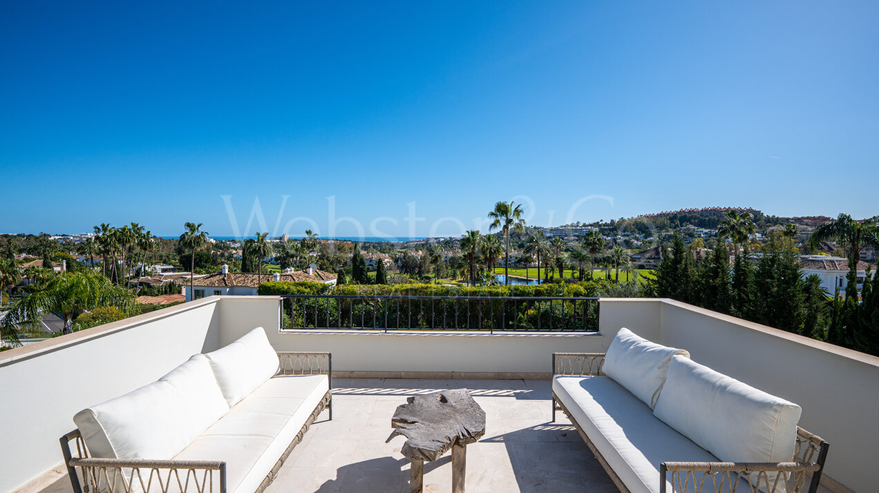 Villa Valora - Golf Front Luxury in Nueva Andalucia