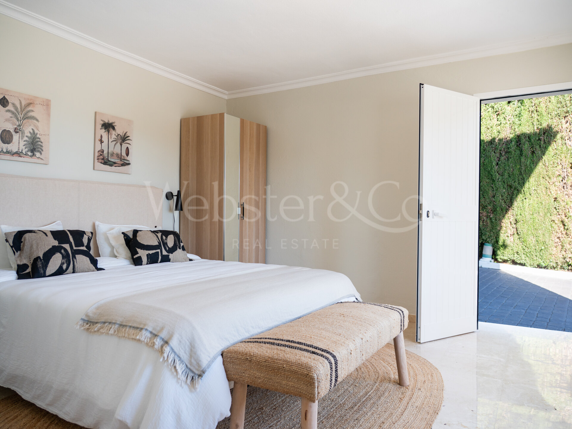 Villa Valora - Golf Front Luxury in Nueva Andalucia