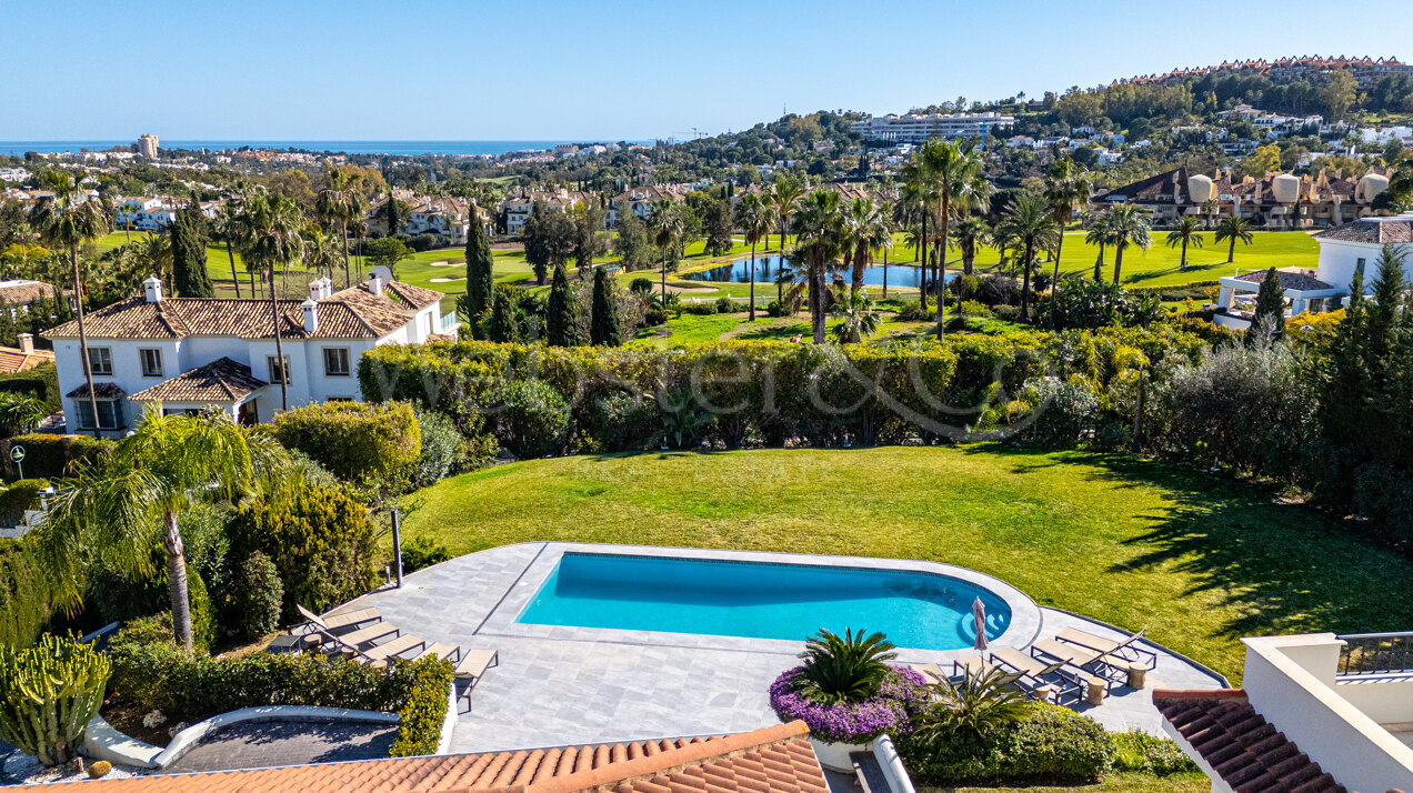 Villa Valora - Golf Front Luxury in Nueva Andalucia