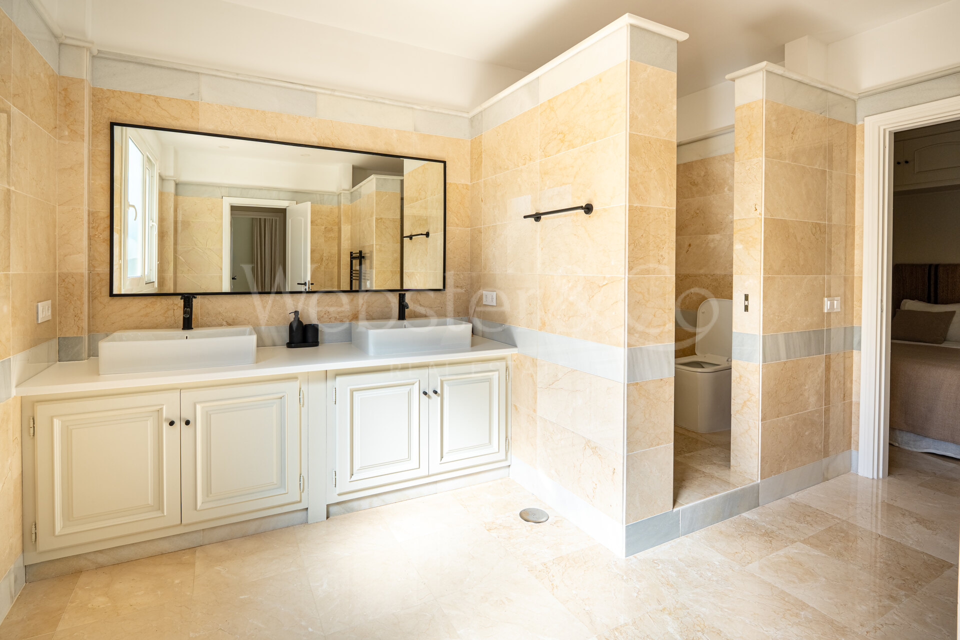 Villa Valora - Golf Front Luxury in Nueva Andalucia