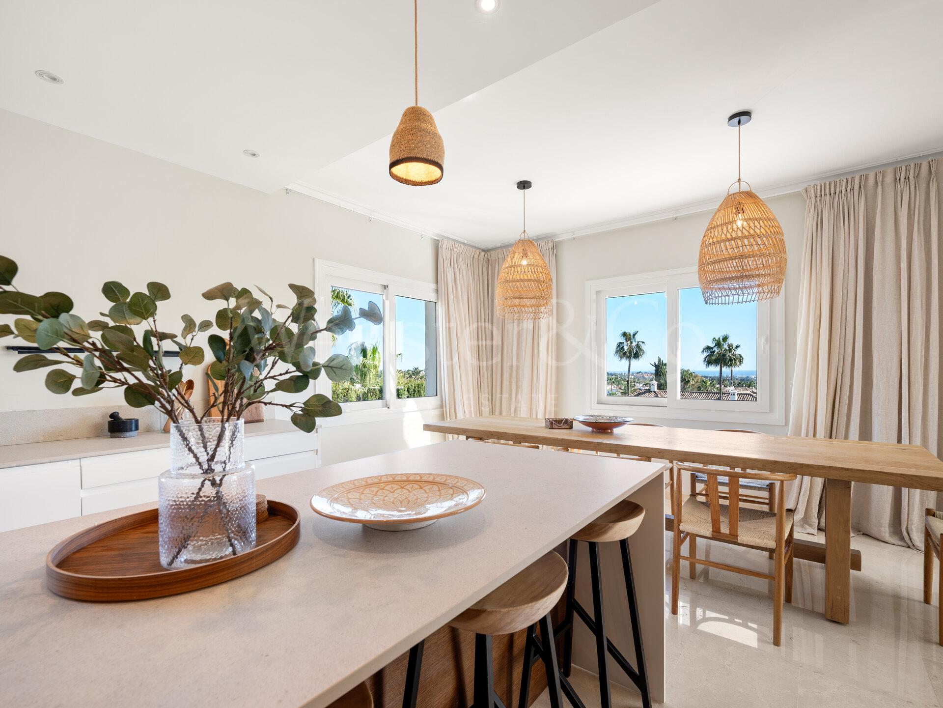 Villa Valora - Golf Front Luxury in Nueva Andalucia