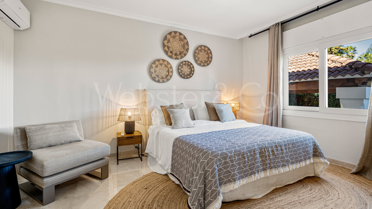 Villa Valora - Golf Front Luxury in Nueva Andalucia