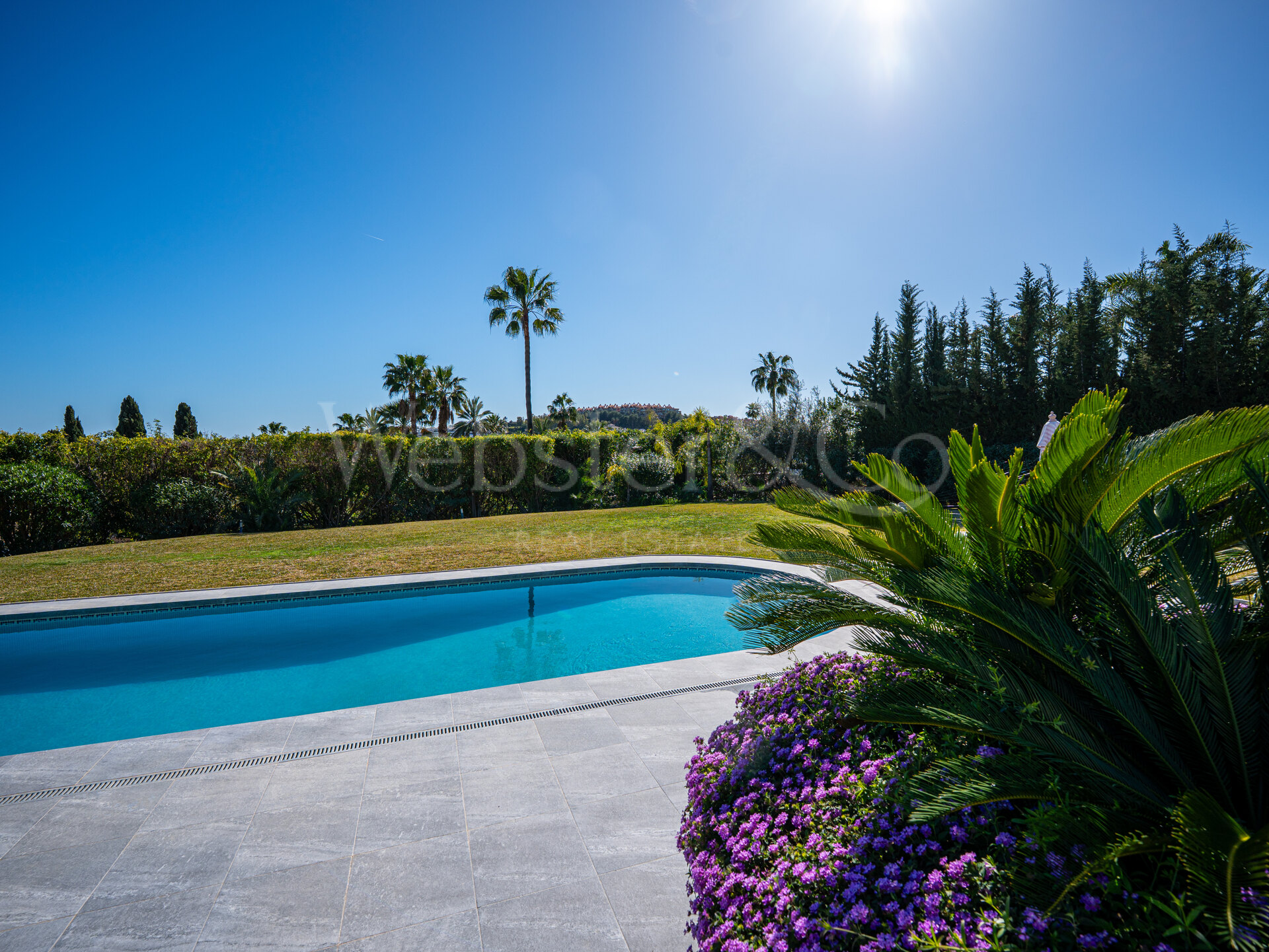 Villa Valora - Golf Front Luxury in Nueva Andalucia